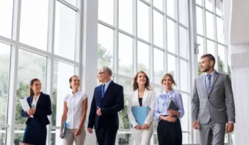 LinkedIn Ads That Actually Drive Pipeline_ A GTM Strategy for B2B CMOs
