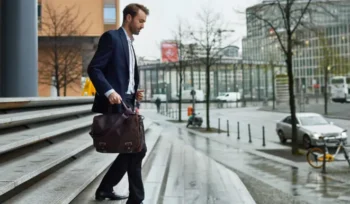LinkedIn Campaign Manager vs. LinkedIn Sales Navigator_ What You Need to Know