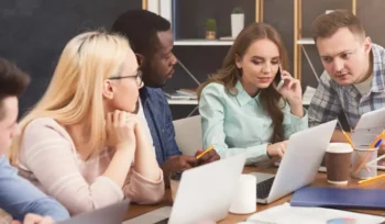 The Quiet Power of Retargeting on LinkedIn A 2025 Guide