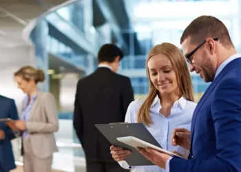 The Role of LinkedIn Conversion Tracking in Closing the Marketing-Sales Loop
